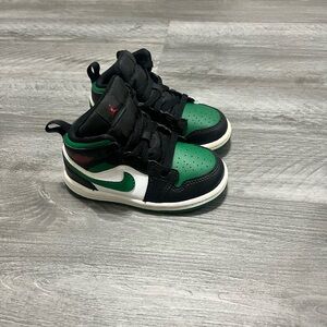 Jordan Kids' Black and Green Sneakers